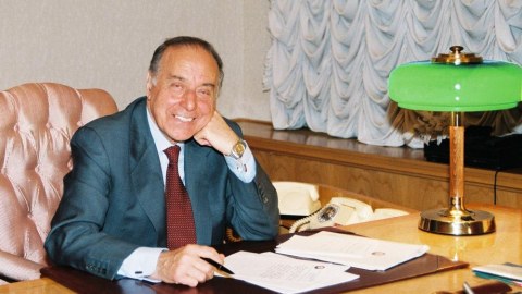 Ümummilli Lider Heydər Əliyevin 100 İLLİYİ