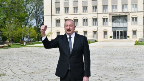 Naxçıvan blokadada boğulurdu, təxribatlar törədirdilər - Prezident