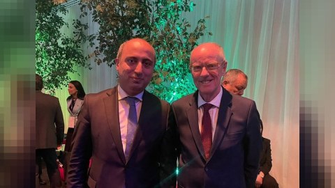 Emin Əmrullayev britaniyalı həmkarı ilə görüşdü