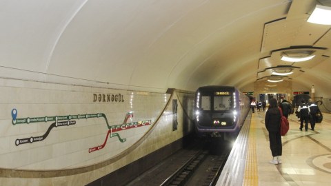 Bakı metrosunda iş saatı uzadıldı