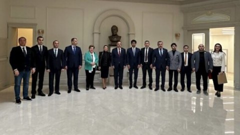 QHT təmsilçiləri səfir Rəşad Məmmədovla görüşüb