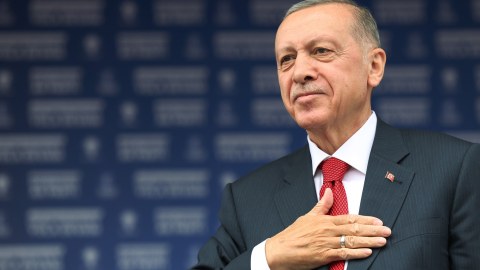 Ərdoğan İncenin geri çəkilməsinə təəssüfləndi: Kaş sona qədər gedərdi