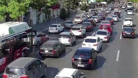 Hazırda tıxac olan yolların SİYAHISI 
