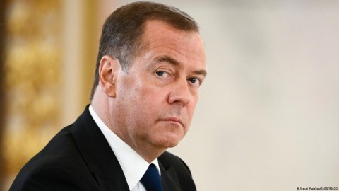 Beynəlxalq Cinayət Məhkəməsi ABŞ-dan rüşvət alıb - Medvedev iddia edir