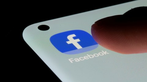 “Facebook”da problem yarandı 