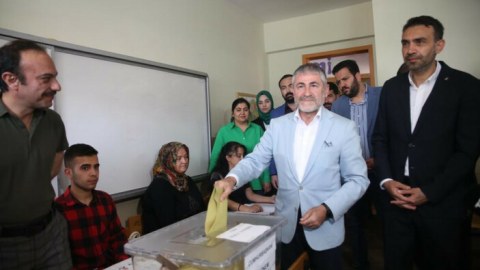 Vətəndaşlar səsvermədə fəallıq göstərirlər - Türkiyəli nazir