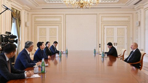 Prezident Özbəkistan spikerini qəbul etdi