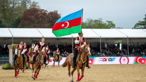Qarabağ atlarının qatıldığı şou başa çatdı
