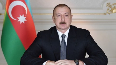 Prezident gömrüklə bağlı FƏRMAN imzaladı