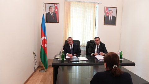 Komitə sədri Sumqayıtda vətəndaşları qəbul edib