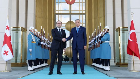 Qaribaşvili Ərdoğanı TƏBRİK EDİB