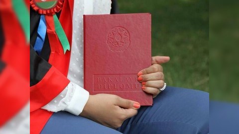 "Qırmızı diplomlular": Onlara hansı imtiyazlar verilməlidir...