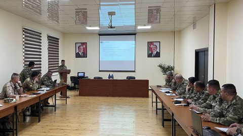 Orduda NATO mütəxəssisləri ilə görüş keçirilib - FOTOLAR
