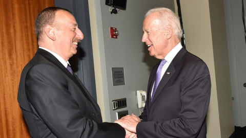 Bayden İlham Əliyevi TƏBRİK ETDİ