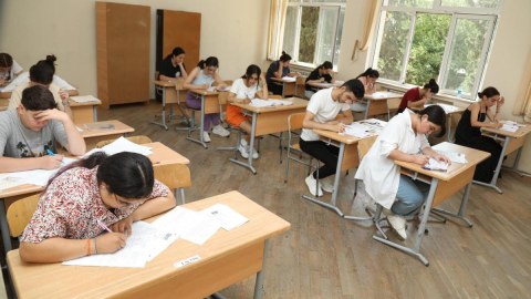 22 mindən çox abituriyent imtahan verdi - YENİLƏNİB