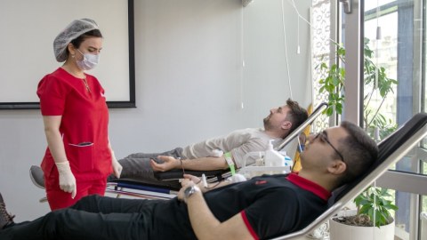 “Azərpoçt” və “Azərkosmos” birgə qanvermə aksiyası keçirib