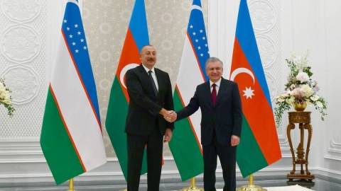 Özbəkistan Prezidentindən İlham Əliyevə TƏBRİK