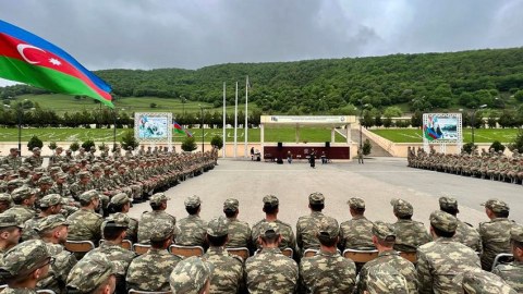 Ehtiyatda olan hərbi vəzifəlilərin təlimi davam edir