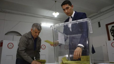 Azərbaycanda səsvermə BAŞA ÇATDI