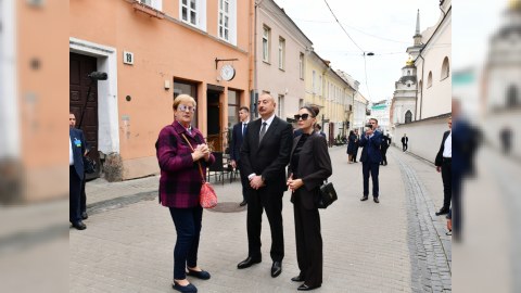 Prezident və birinci xanım Vilnüs Qədim şəhərini gəziblər - FOTOLAR