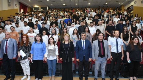 Axundovun ingilis dilində səhnələşdirilən əsərinə baxış keçirilib