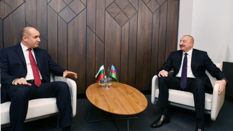 Arzularımı qəbul etməyinizi xahiş edirəm - Rumen Radev