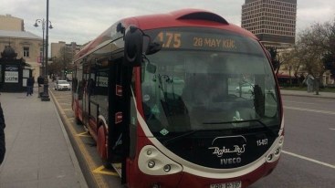 Bakıda 210-dan çox avtobus gecikir 