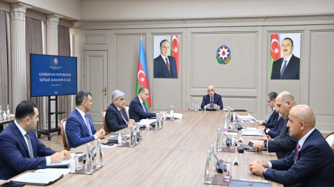 İqtisadi Şuranın növbəti iclası keçirildi 
