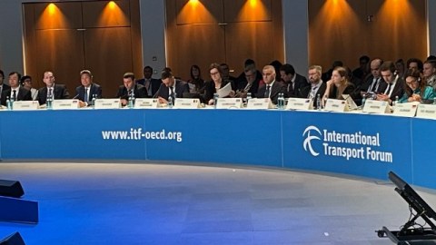 Azərbaycan Beynəlxalq Nəqliyyat Forumunun prezidenti seçildi - FOTOLAR