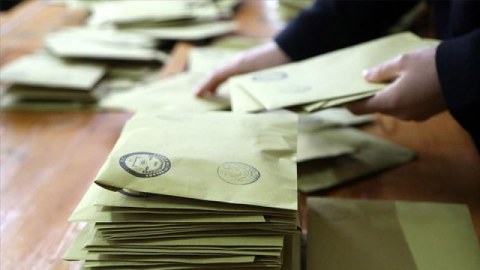 Türkiyə seçkiləri: Xaricdə səs verənlərin sayı 2 milyona çatır