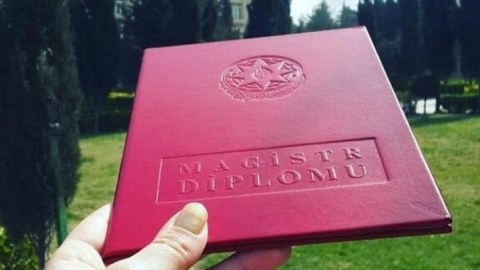 Qırmızı diplomlu məmurlar... - ARAŞDIRMA