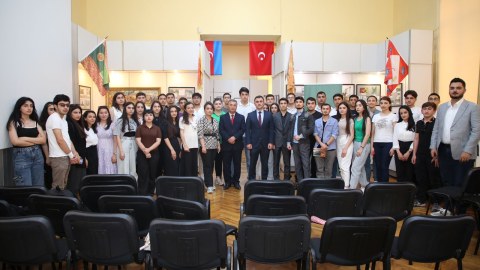 Nəsiman Yaqublu gənclərə Cümhuriyyətdən danışdı