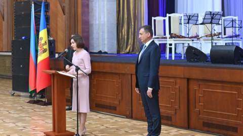 Maya Sandu 28 May tədbirində - FOTOLAR
