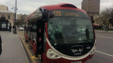 Bakıda 170-dən çox avtobus tıxacda qalıb