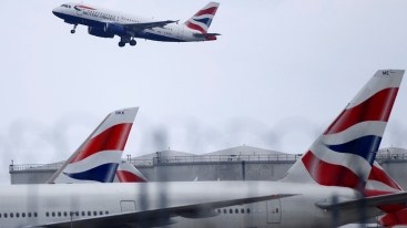 “British Airways” 150 reysi ləğv etdi