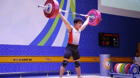 Ağır atletika üzrə yeni rekordlar