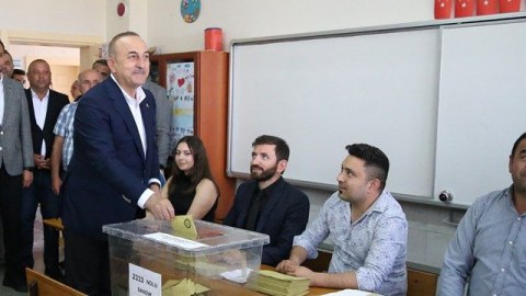 Bütün dünyaya dərs verdik - Çavuşoğlu seçimini etdi
