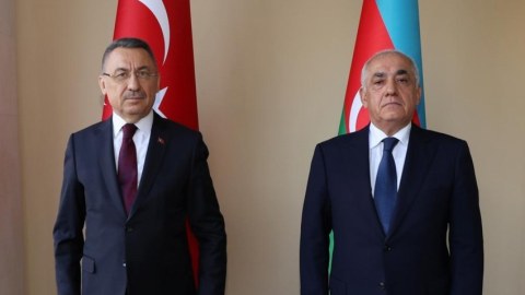 Əli Əsədov Türkiyənin Vitse-prezidentini TƏBRİK ETDİ