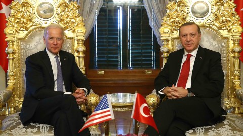 Bayden Ərdoğana zəng vurub təbrik etdi