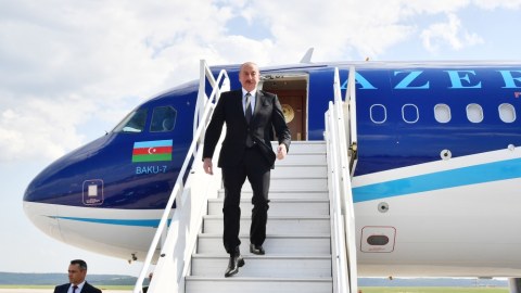 İlham Əliyev Moldovaya getdi - FOTO