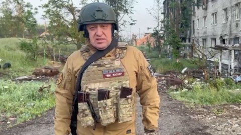 Priqojin rus generallarla bağlı araşdırma tələb edir