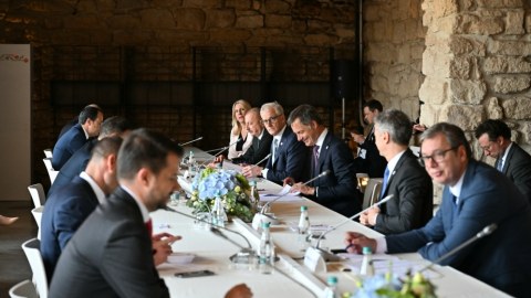 İlham Əliyev Kişineuda dəyirmi masada iştirak edib
