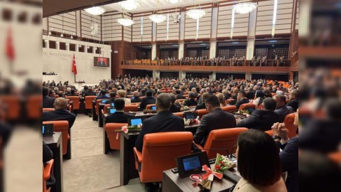 Türkiyəli deputatlar nəyə and içir - MƏTN