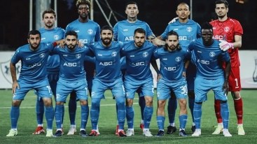 “Səbail” klubu iki futbolçu ilə vidalaşdı