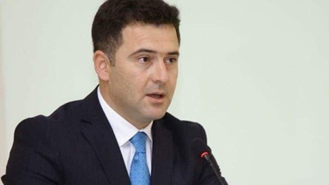 Təhsil İdarəsinin rəisinə cinayət işi açıldı