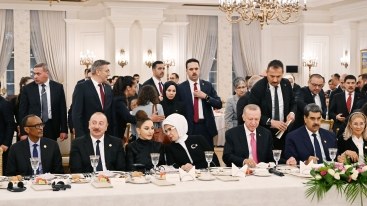 Prezident və xanımı Ərdoğanın adından verilən şam yeməyində