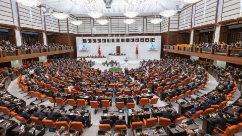 CHP spiker postuna namizəd irəli sürdü 