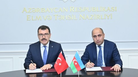 Emin Əmrullayev TUBİTAK rəhbəri ilə görüşdü