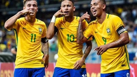 Braziliya millisindən irqçiliyə ETİRAZ