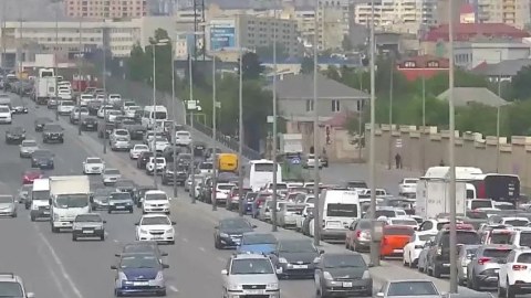 Yenə tıxac var - Bu yollarda